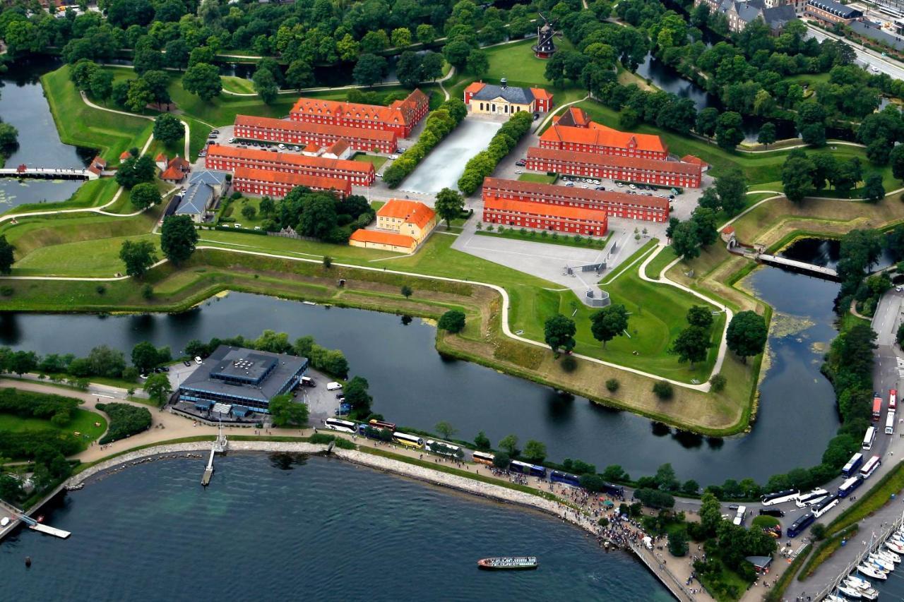 Lovely 3br Manor 5 Min From Tivoli Gardens * Copenaghen