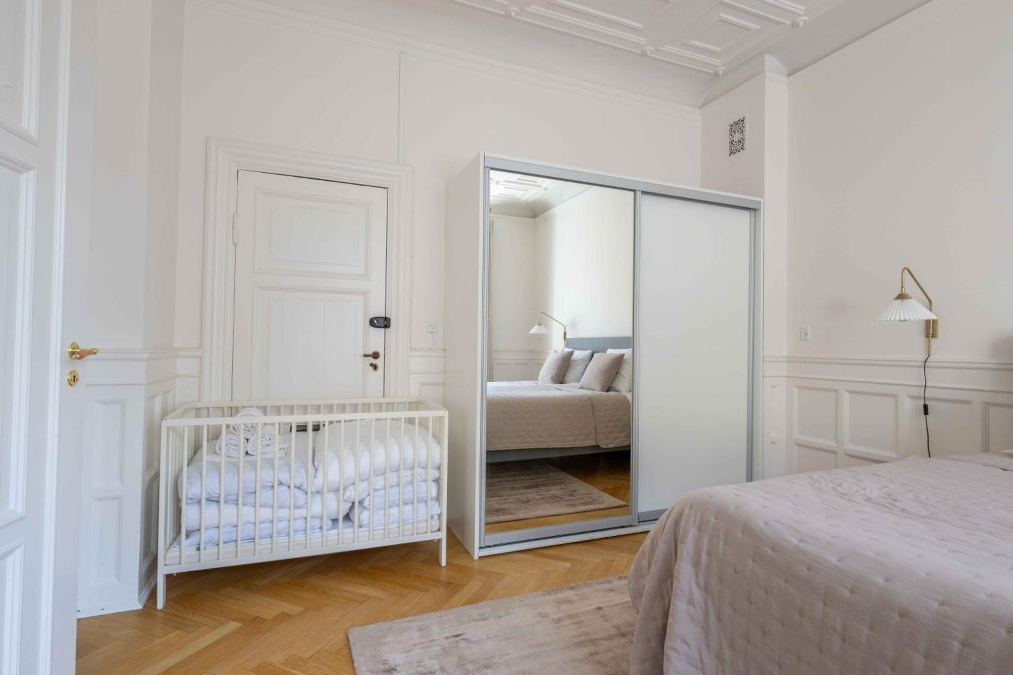 Lovely 3br Manor 5 Min From Tivoli Gardens Appartamento *